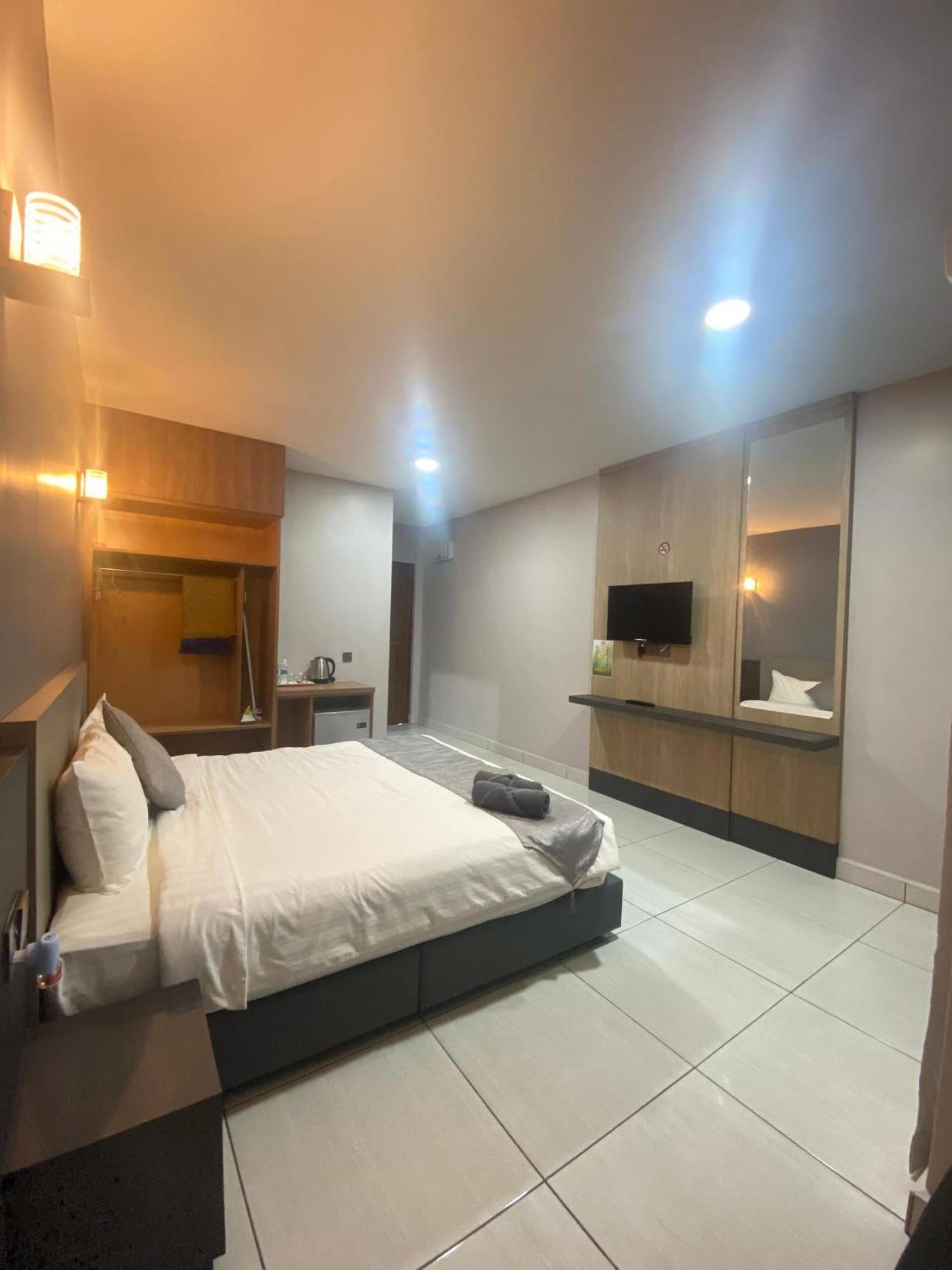 Grand Village Inn Pantai Cenang  Exterior foto