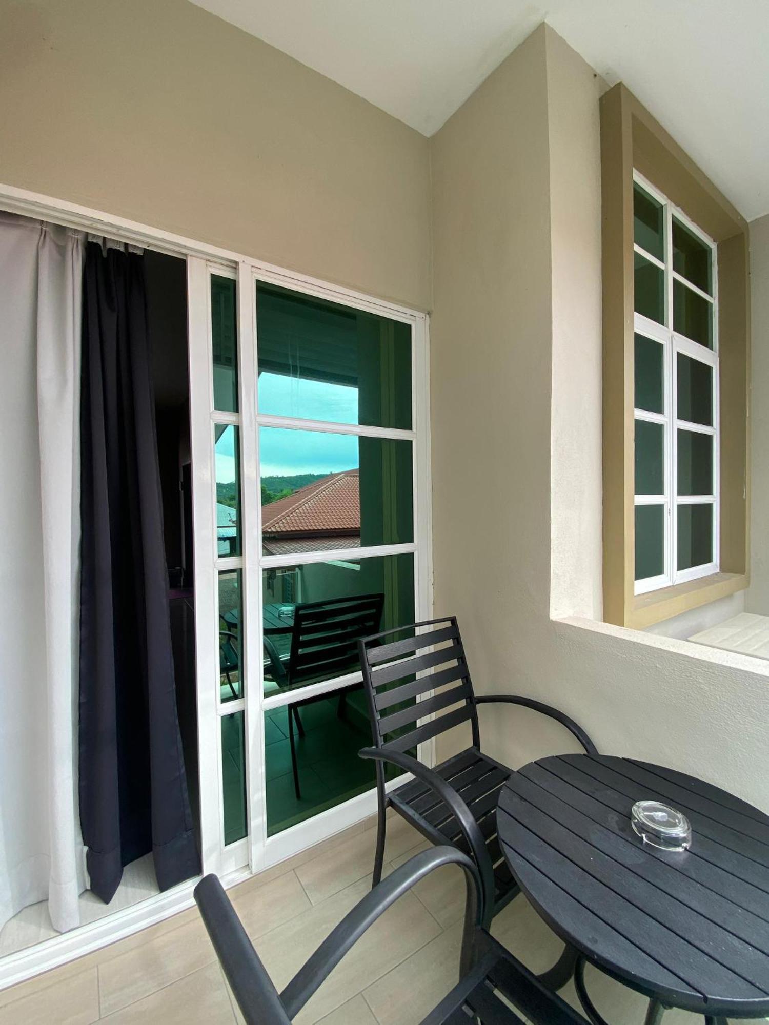 Grand Village Inn Pantai Cenang  Exterior foto
