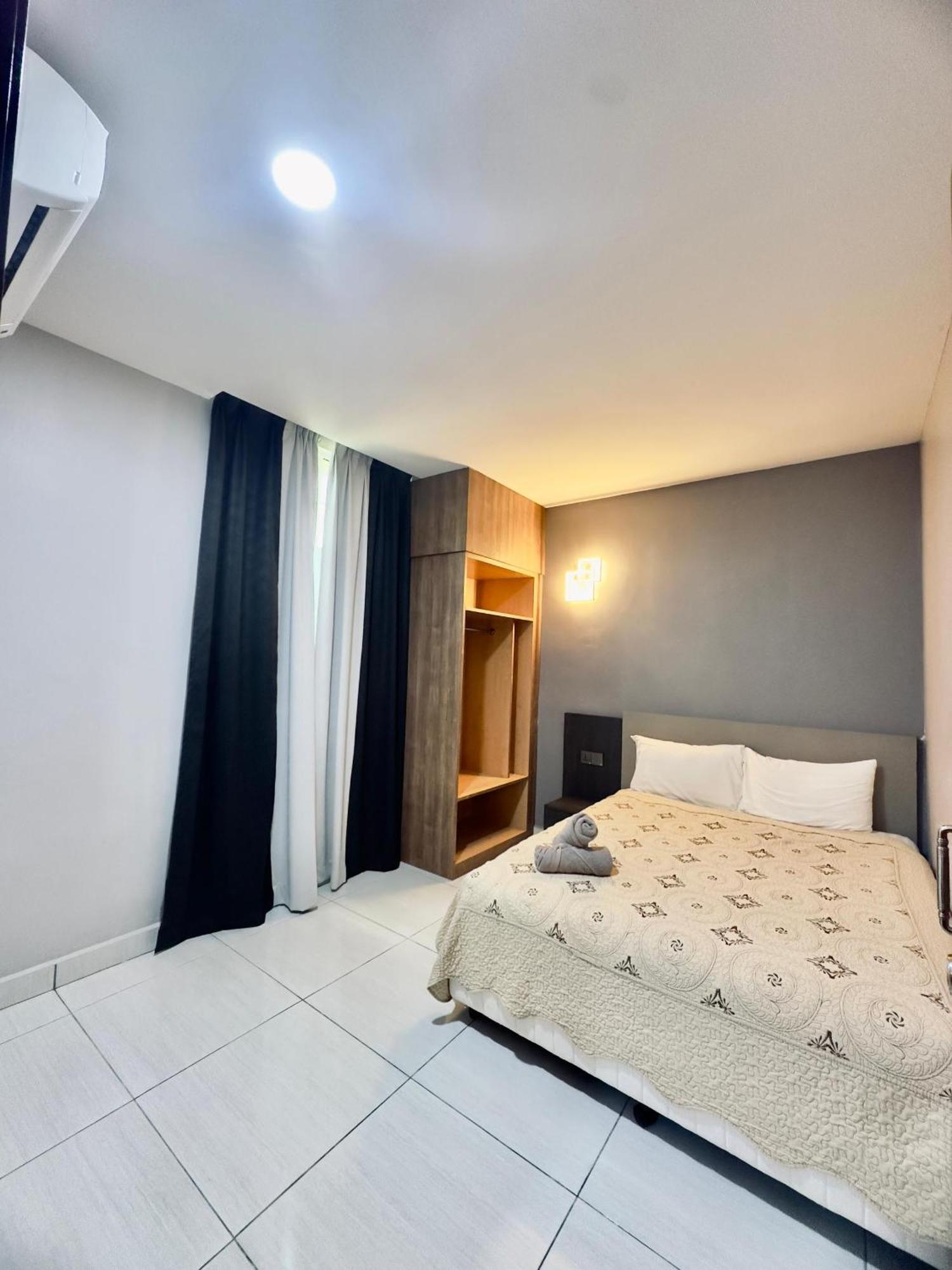 Grand Village Inn Pantai Cenang  Exterior foto